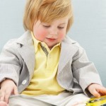 7 Cara Meningkatkan Minat Baca pada Anak
